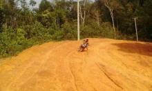 Jalan Provinsi di Lingga Ini Penuh Lumpur