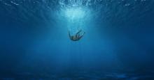 Diduga Depresi, Calon Penumpang Pelni Terjun ke Laut di Karimun