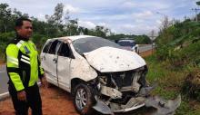 Mobil Avanza Terguling 200 Meter, Tiga Penumpang Terlempar