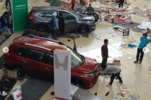 Duh, Komponen Mobil Jadi Sasaran Penjarahan di Palu