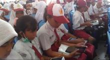 Kemendikbud Bagikan 1.000 Tablet untuk Pelajar di Natuna