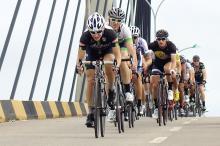 500 Pesepeda dari 36 Negara Berpacu di "Tour de Barelang 2017"