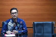 Uang Rp 5,3 Miliar di Rumah Dinas Diduga Suap Selama Jadi Gubernur Kepri