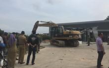 BREAKING NEWS: Gedung Oxley, Restoran Soju Bar, Toko Bunga, Kena Gusur Tim Terpadu 
