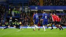 Chelsea Kurang Greget di Kandang, Kenapa Ya?
