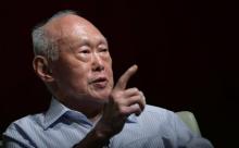  Lee Kuan Yew Dikabarkan Kritis