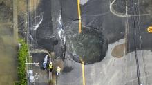 Lubang Besar Muncul Usai Gempa 6,1 SR di Jepang