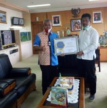 BPS Senang Sensus Penduduk Online Lampaui Target, Beri Penghargaan Wako Batam