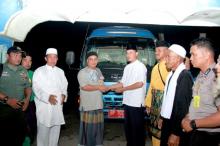 Pemkab Lingga Sediakan Bus Sekolah di Desa Selayar