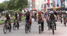 Kapolda Kepri Gowes Kamtibmas Sambil Pantau Penghitungan Suara