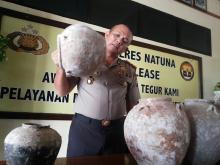 Sebanyak 12 Guci Kuno Berusia 900 Tahun Diserahkan Polisi ke Pemda