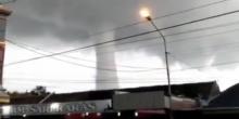 Angin Tornado di Atas Waduk Wonogiri Gegerkan Warga