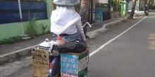 Hidupi Adik Kandung, Remaja di Karanganyar Sekolah Sambil Jualan Cilok