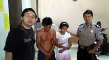 Sambil Bonceng Anak Istri, Penjambret Tabrak Warga yang Mengejar