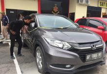Mantan Kadinsos Indra Gunawan Tidak Ditahan, Mobilnya Disita Pengadilan 