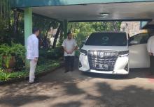 Lebaran ke Cendana, Prabowo Disambut Tutut Soeharto
