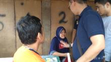 Istri Dedi Hermanto Gemetar Menahan Emosi