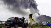 Gunung Sinabung Kembali Semburkan Abu Vulkanik Setinggi 2.000 Meter