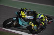Yamaha Dua Kali Berjaya di Qatar, Rossi Kok Masih Keok?