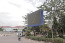 Satpol PP Kaget Lihat Videotron dan Papan Reklame Berdiri dalam Semalam