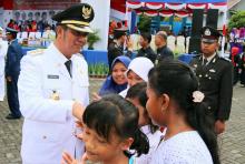 Wow, Pemkab Bintan Bagikan Seragam dan Perlengkapan Sekolah Gratis untuk 6.650 Pelajar