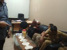 Uang 500 Dollar Singapura Diamankan saat OTT Pegawai Dinas Perikanan Batam