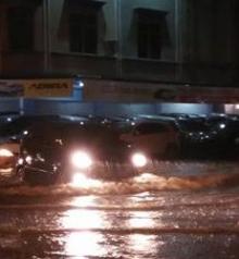 Wilayah Nagoya Disapu Banjir 