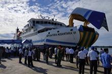 KMP Bahtera Nusantara 01 Sandar Perdana di Penagi Natuna