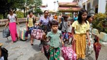 Serangan Udara Paksa Ribuan Penduduk Desa Myanmar Mengungsi ke Thailand