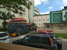 Sidang Caleg M Yunus, Dalmas dan Water Cannon Bersiaga di Batam Centre