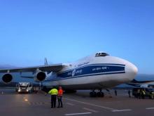 Pesawat Antonov Ini Bawa Material Proyek Migas dari Batam ke Kalimantan