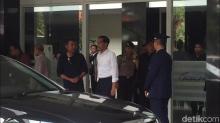 Jokowi Doakan Ustaz Arifin Ilham Cepat Sembuh dan Kembali Berdakwah