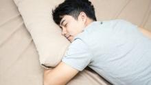 Pria Ini Raup Rp 155 Juta, Kerjaannya Cuma Unggah Video Lagi Tidur