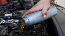 Mau Ganti Oli Mesin, Mending Mineral atau Synthetic?