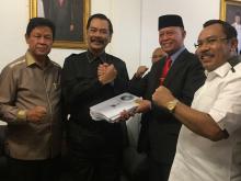 Soerya Respationo dan Isdianto Kembalikan Formulir ke Gerindra