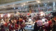 Hari Kedua, Pengunjung Lotte Mart Batam Centre Menurun