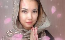 Bintang Panas Jepang Ucapkan Selamat Ramadan
