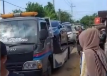 Viral Warga Sekampung Barengan Beli Mobil