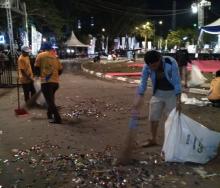 Sampah Masih Berserakan, BP Batam Kerahkan Petugas Kebersihan dan Terus Bersihkan