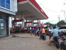 Cuma Setengah Hari, 8 Ton Premium di SPBU Sei Carang Langsung Ludes