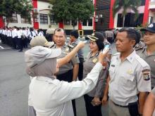 Kapolda Kepri dan Seluruh Personel Jalani Pemeriksaan Suhu Tubuh