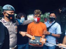 Tangan Terborgol, Tersangka Pembunuh Janda Jalani 36 Adegan Rekonstruksi