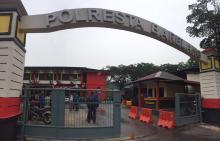 Diduga Menyerang Polres Barelang, Dua Pria Bersenjata Tajam Ditangkap