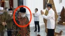 Sikap Cuek Amien Rais Saat Disapa Jokowi Disoroti