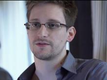 Edward Snowden Serukan Warga Dunia Tinggalkan WhatsApp