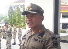 Satpol PP Diadang Ditpam, Imam Tohari Batal Copot Spanduk Tolak Ex Officio 