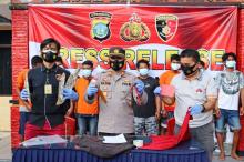 Tikam dan Keroyok Nelayan, 8 Pria di Bintan Diringkus Polisi
