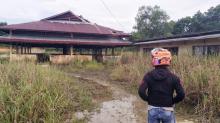 Melongok Pasar Hantu Teluk Sebong Bintan