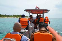 Patroli TNI-Polri Sasar Pulau Terluar Natuna