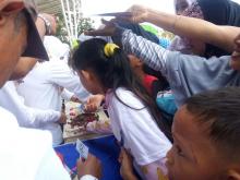 Kue Ultah BPOM Batam Diserbu Warga